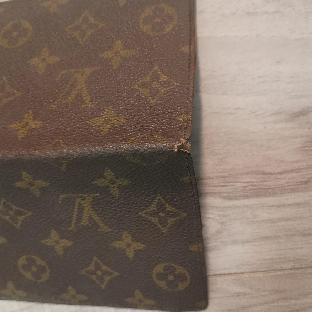 Authentic Louis Vuitton Monogram Checkbook Wallet Vintage